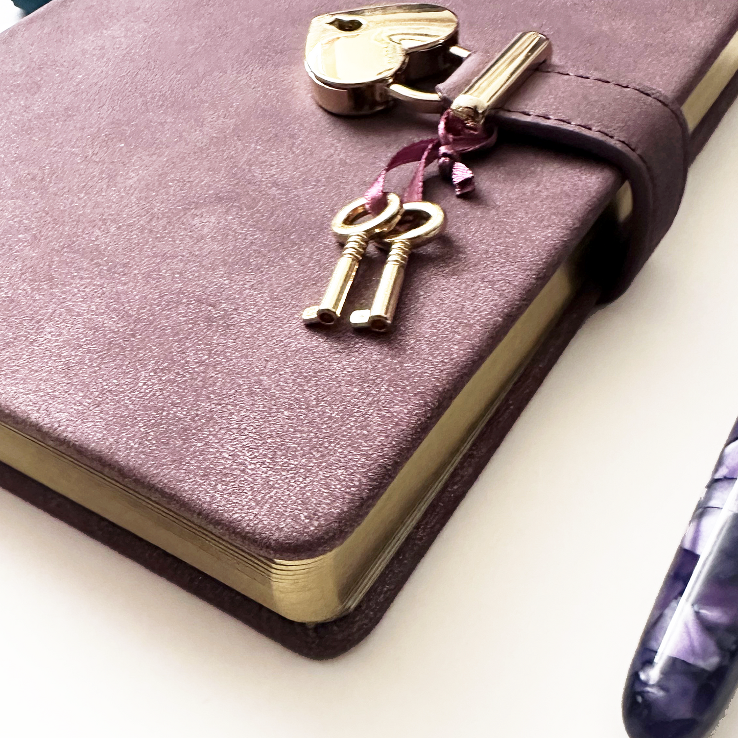 Heart-Lock Journal – Dusty Plum Vegan Leather, 320 Pages