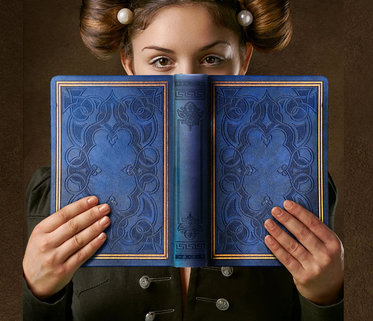 Victoria's Journals Vintage Style Diary for Men and Women – Use it for Writing, Note Taking, Poetry, Travel, Gratitude, Mindfulness, Self-Help, Daily Affirmations or a Prayer Journal 320p. (Dark Blue)