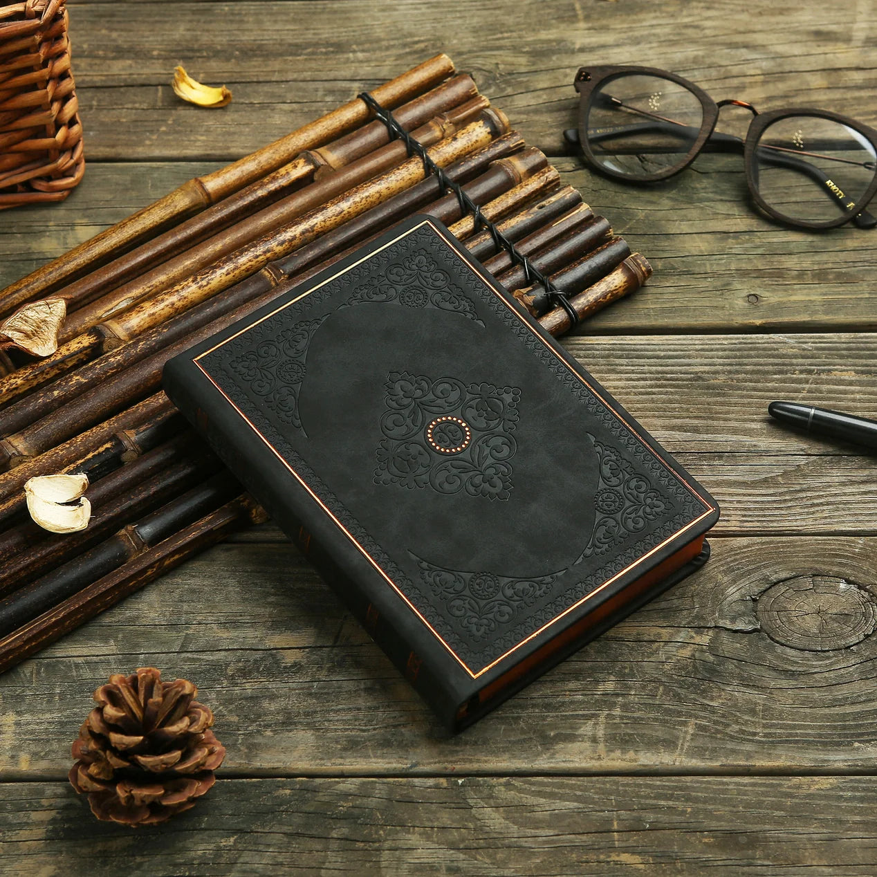 Vintage Renaissance Black Diary – Vegan Leather, 256 Pages