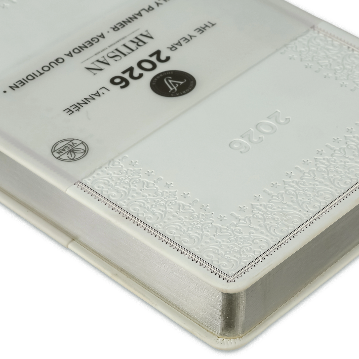 2026 Artisan Daily Planner — White Vegan Leather Vintage Style (5.7" × 8.1", Bilingual, One-Day-Per-Page)