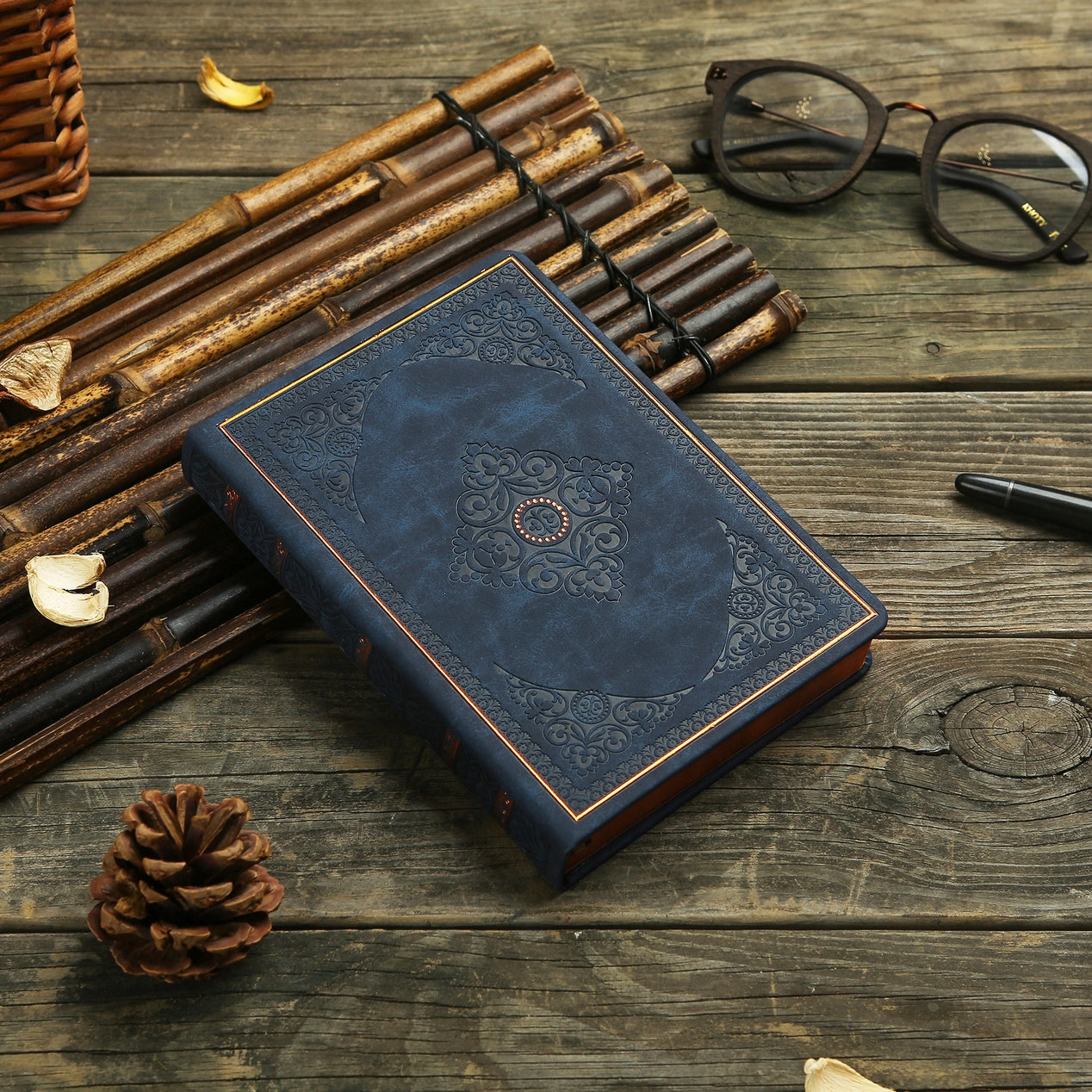 Vintage Style Diary for Men and Women Renaissance Journal Vegan Leather (Matte Blue)