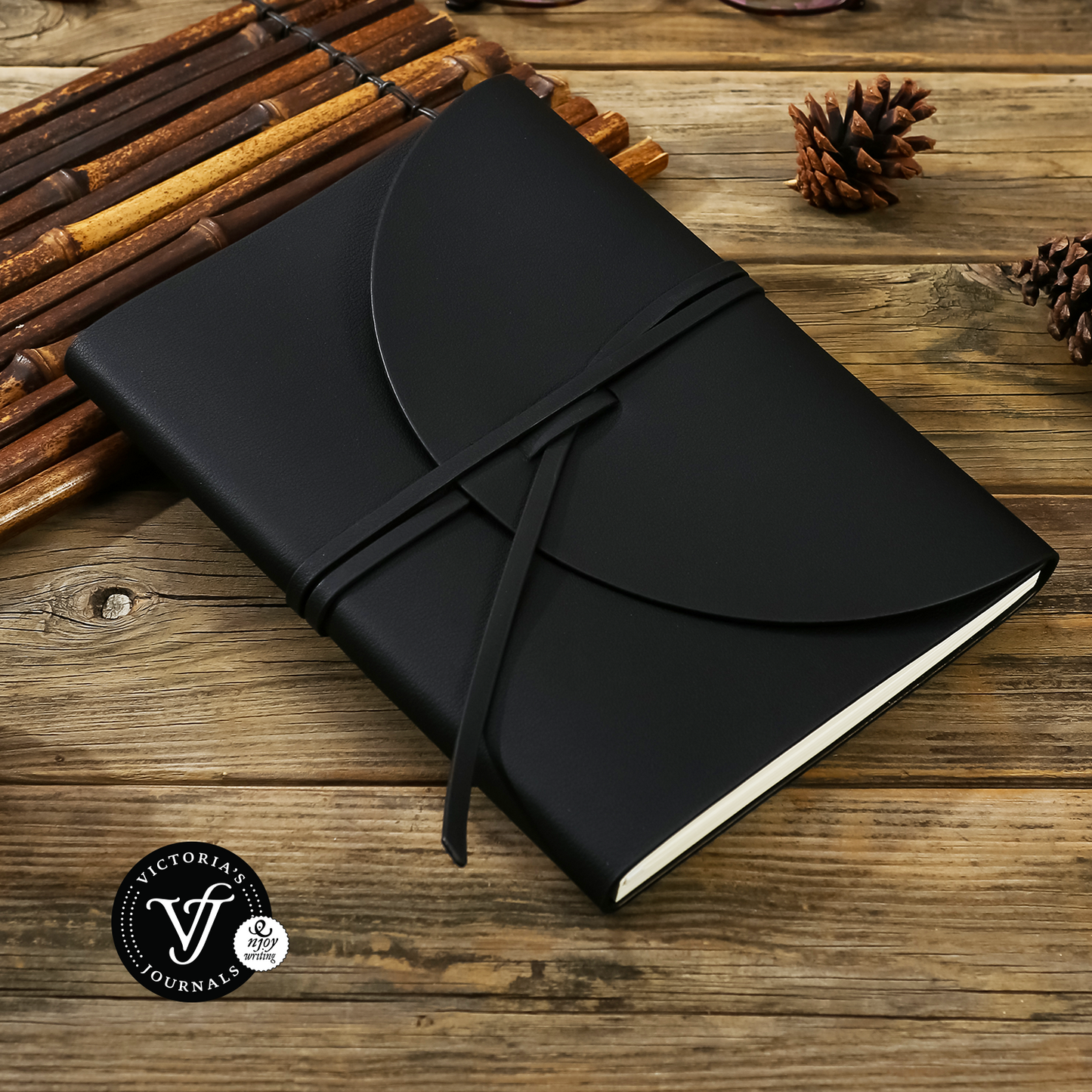 Pella Firenze Flexy Black Vegan Leather Journal – 192-Page Classic
